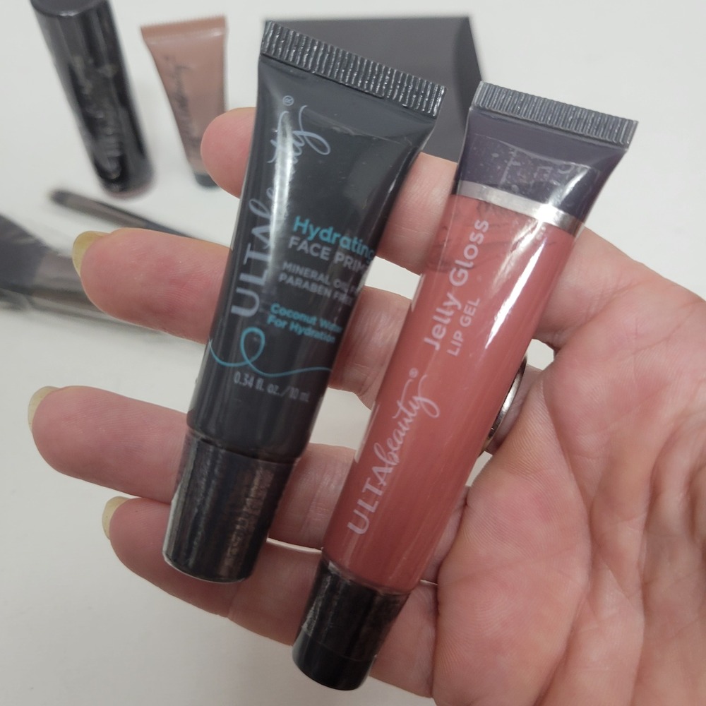 NEW -Old Stock- Ulta Beauty Collection Fall 2019 GWP 7 Piece Makeup Sampler Kit - Picture 3 of 7